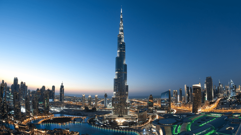 Dubai Elimina la Tassa del 30% sulle Bevande Alcoliche